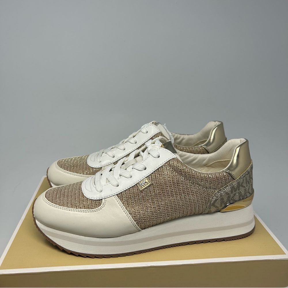 Michael Kors Monique Sneakers - Picture 4 of 8